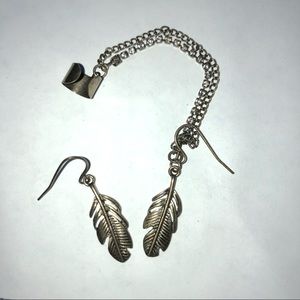 ✨Bronze feather cuff earrings